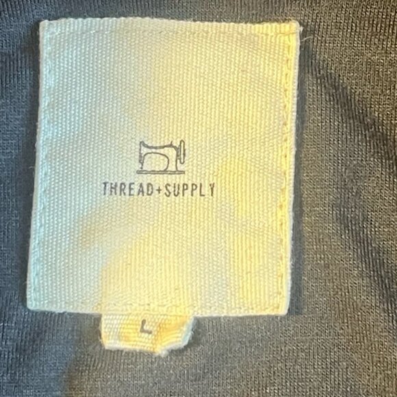 Thread & Supply Red and Black Plaid Fleece 1/4 Zip Pullover Size Large - Picture 3 of 6